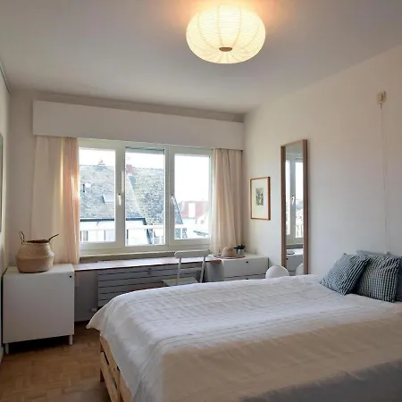 Chic Sea-view Apartman *