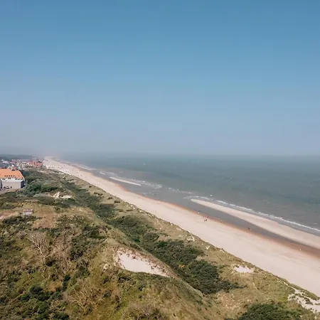 Chic Sea-view Apartman *