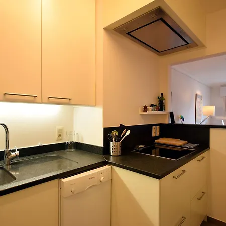 Chic Sea-view Apartman *